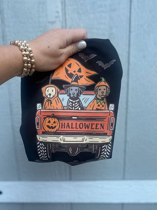 HALLOWEEN PUP GRAPHIC TEE