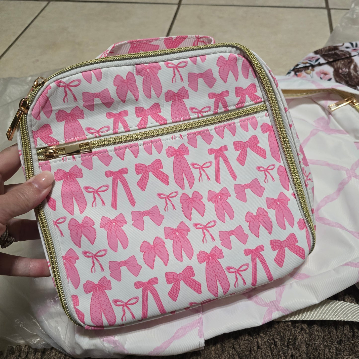 Pink bows lunch bag